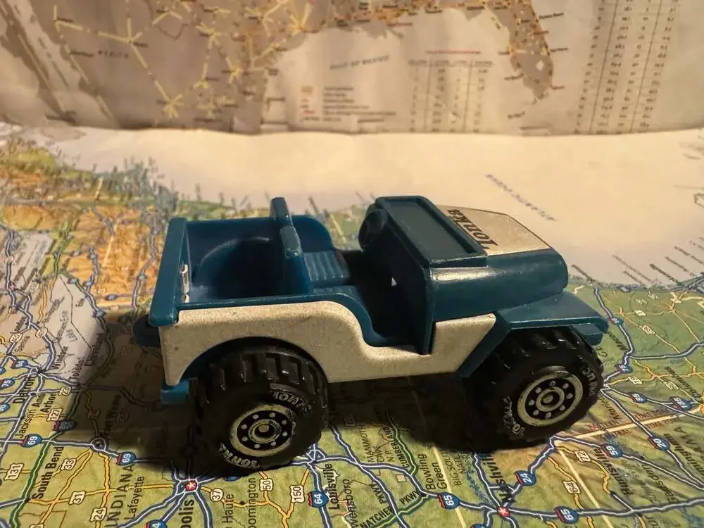 VINTAGE 1979 Tonka Jeep Mini Toy Vehicle Blue and White